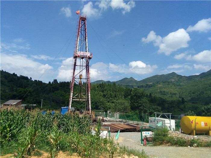 石宝煤层气、页岩气参数井现场照.jpg