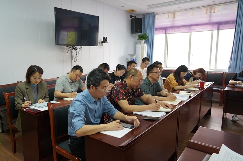 认真学习800.jpg
