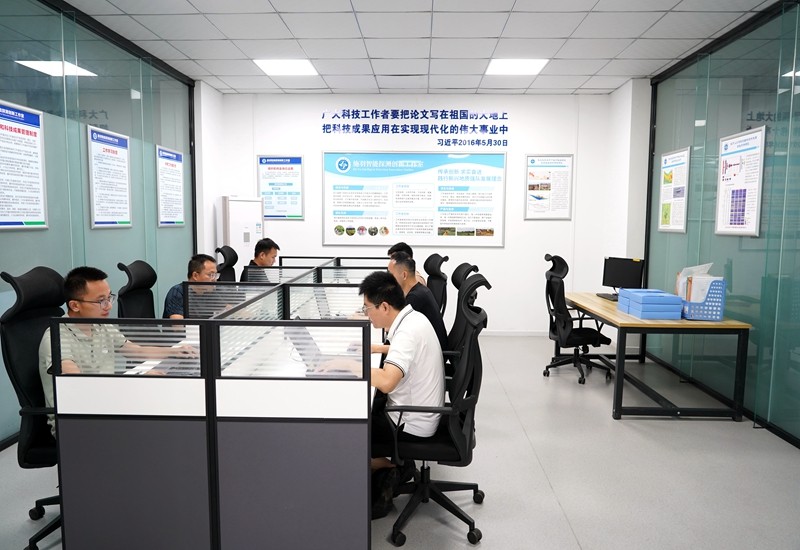 施-800.jpg