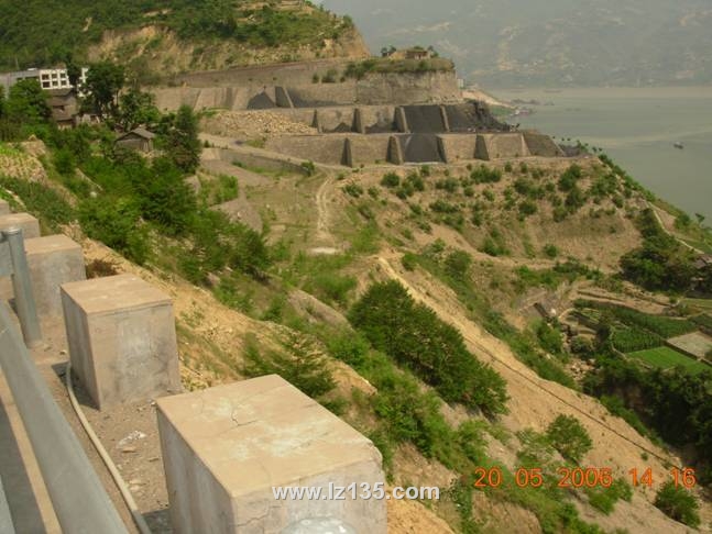 重庆市三峡库区三期地质灾害应急项目治理工程