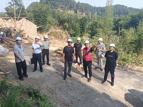 省地质局组织开展交叉检查 助力国债地灾施工项目质量与安全双提升
