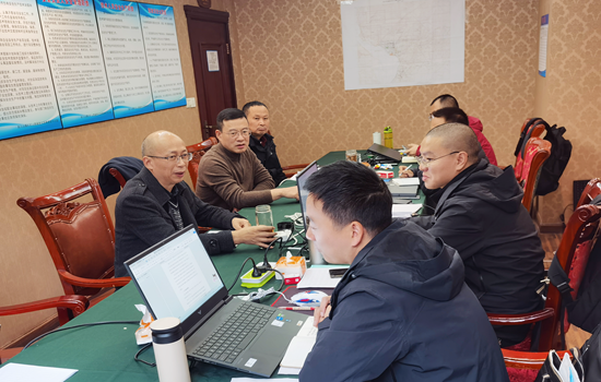 戴敬儒一行到五通桥区庙儿山煤矿隐蔽致灾因素普查项目检查指导工作